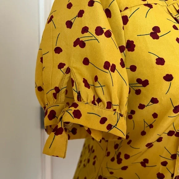 Unique Vintage retro floral short sleeve button up/button down blouse shirt top - Picture 4 of 8